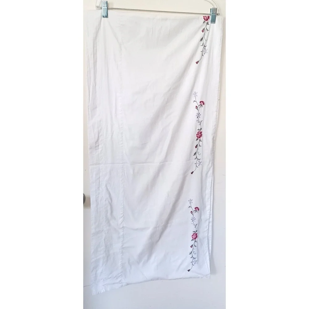 Floral Embroidered Valance Curtain JC Penney Cottage Farmhouse 18x84 White‎